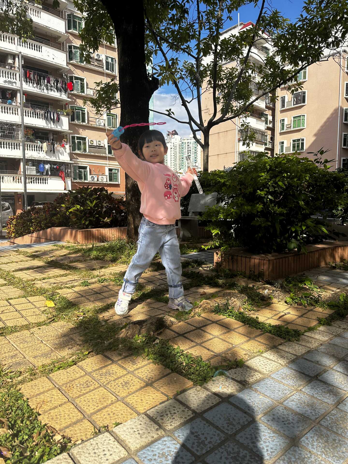 妞妞玩泡泡